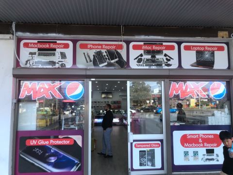 170x60cm Window LED Screen for Phone Shop